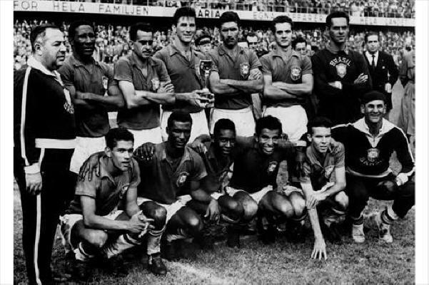 Brasil conquista primeiro título de Copa do Mundo